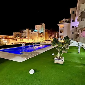 Carihuela Playa Nidos 1 Torremolinos